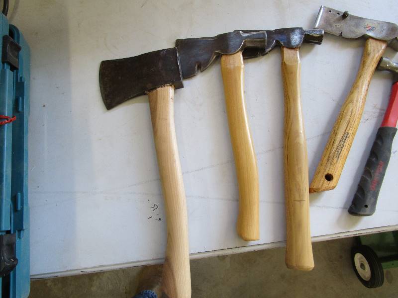 lot 67 image: Hammers & Hatchets