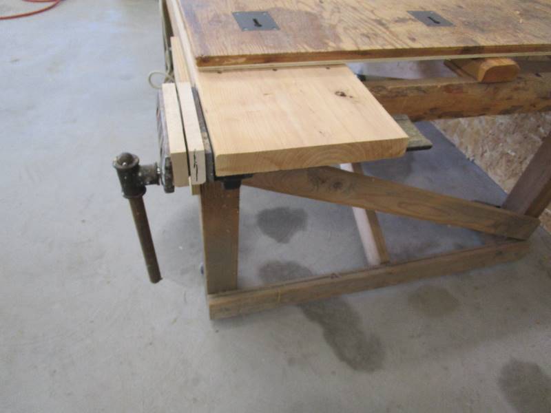 lot 69 image: Wood Work Table wVise & Kreg Clamp System 4 X 5 X32