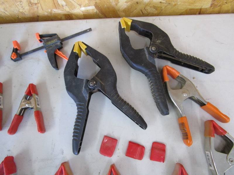 lot 88 image: (28) Spring Clamps