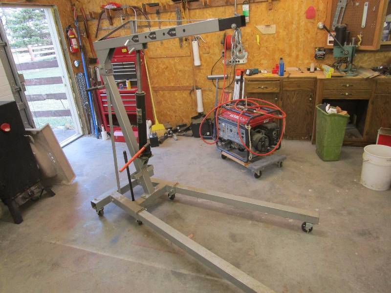lot 125 image: Pro-Lift Engine Hoist