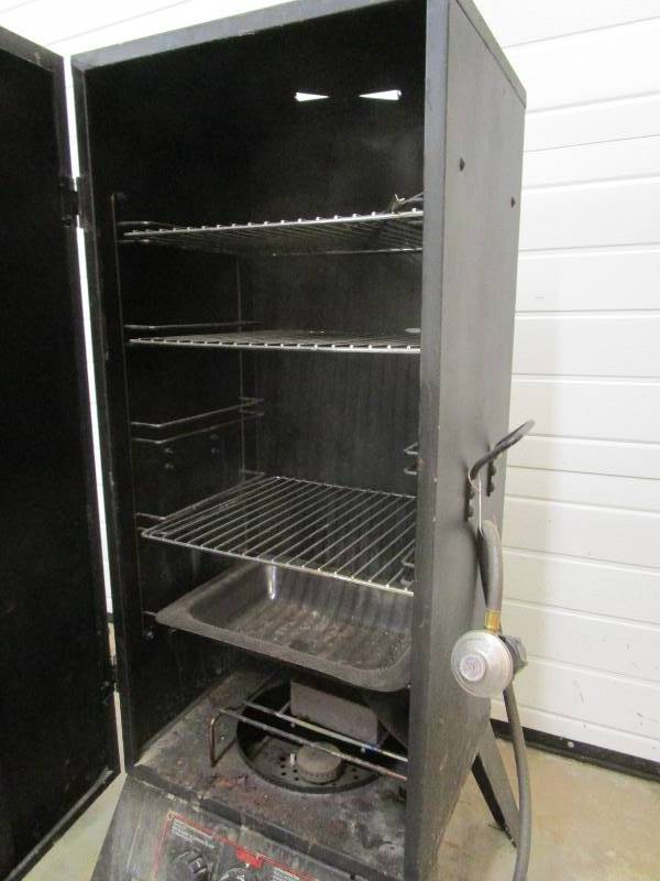 lot 155 image: Great Outdoors Smoker