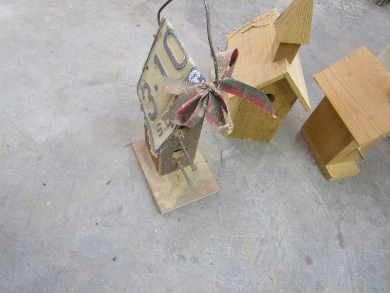 lot 169 image: Bird Houses, Jigs & Craft Wood