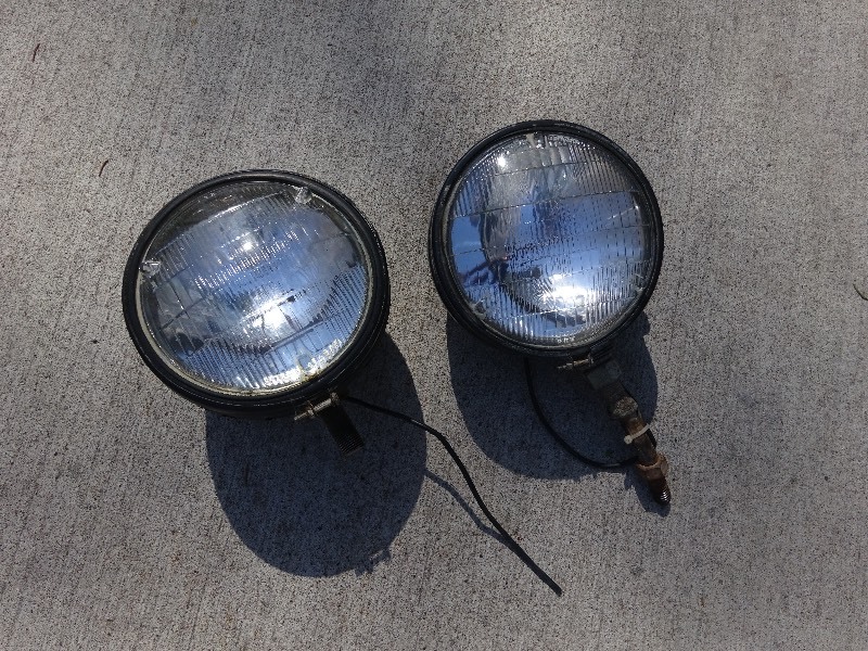 2 vintage headlamps