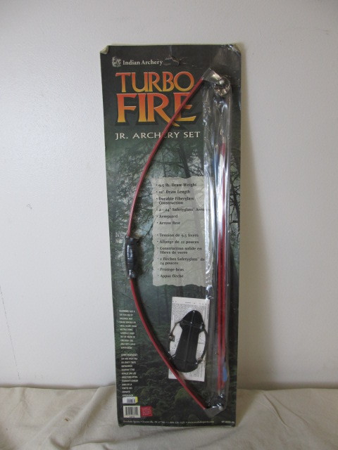 lot 82 image: NEW Junior Archery Bow Set