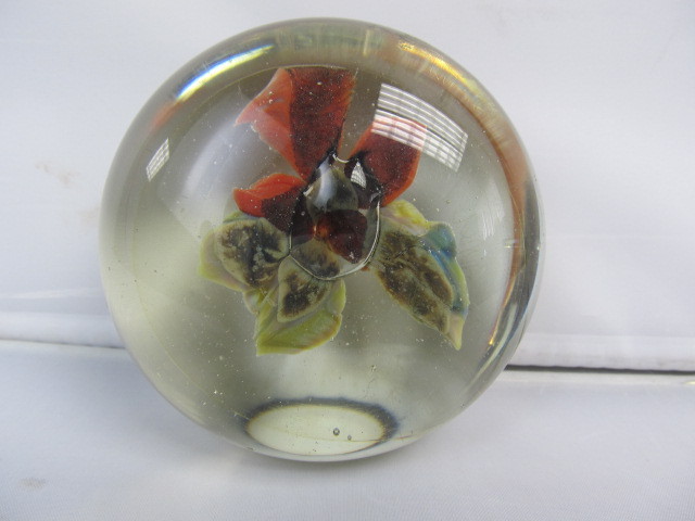 lot 48 image: Vintage Signed Art Glass Paperweight.