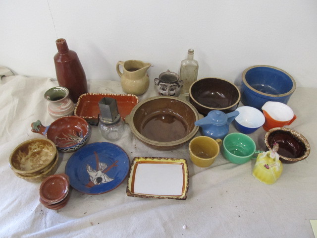 lot 109 image: Large Lot of Vintage Stoneware Pottery etc