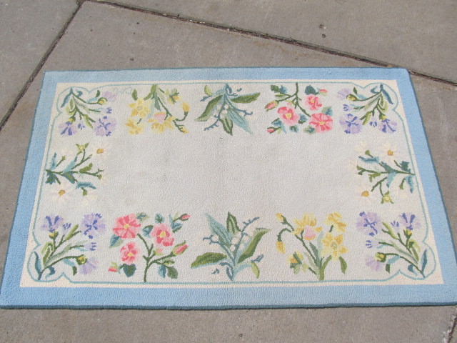 lot 111 image: Claire Murray Hand-Hooked Wool Rug