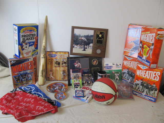 lot 94 image: Large Lot of Assorted Sports Memorabilia