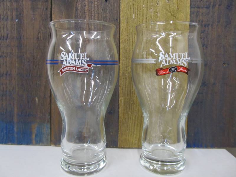 lot 138 image: Lot of 24 SAMUEL ADAMS Beer Pilsner Glasses