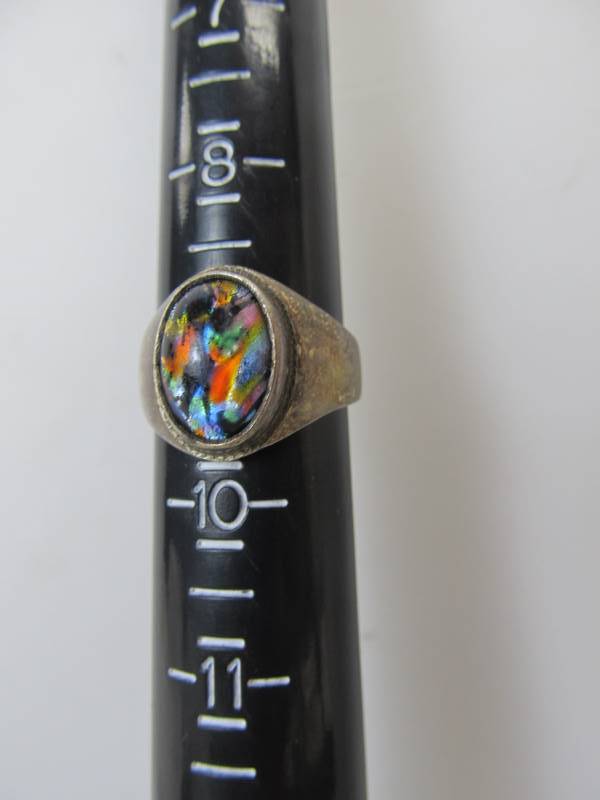 lot 156 image: Signed Vintage Mexican Sterling Silver Ring 