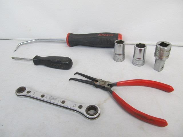 lot 7 image: Lot of Assorted SNAP-ON Tools Sockets etc.