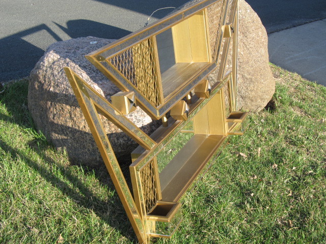lot 2 image: Wonderful Mid Century 1960s Atomic Mirrored Shadowbox 