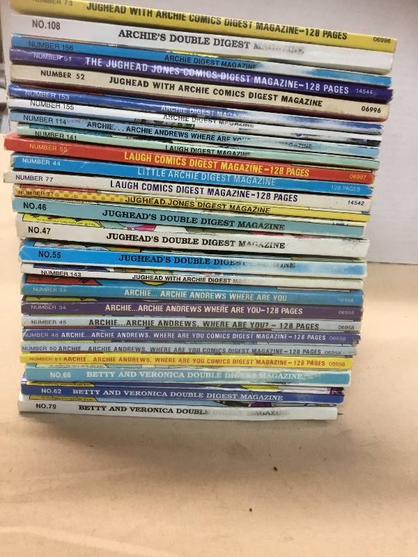 25  Archie - JugHead - Little Archie - Laugh Comic Digest - Betty And Veronica