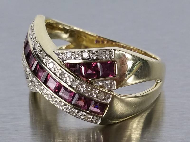 lot 28 image: Natural Purple Garnet and Diamond Ring - $3850 Retail