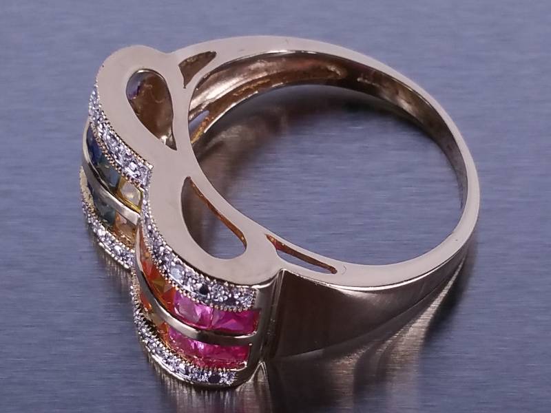lot 32 image: Rainbow Sapphire and Diamond Ring in Yellow Gold - $2750 Retail