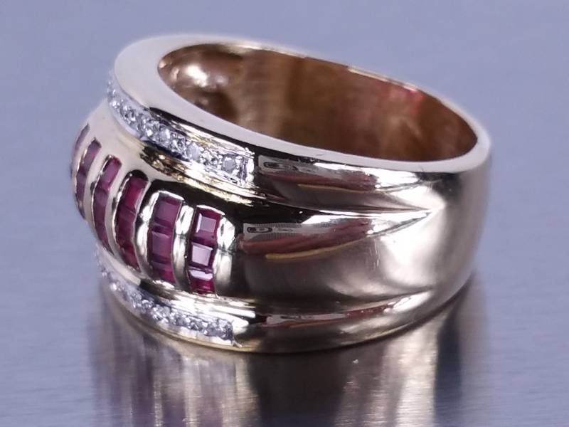 lot 38 image: Natural Ruby and Dimond Ring in 14k Gold - $2900 Retail