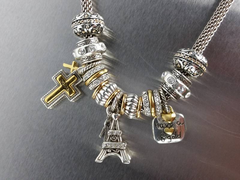 lot 64 image: Designer Charm Necklace