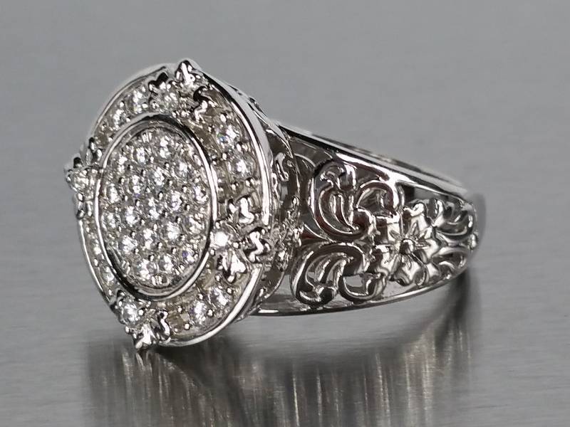 lot 84 image: White Sapphire Cluster Ring in Sterling Silver