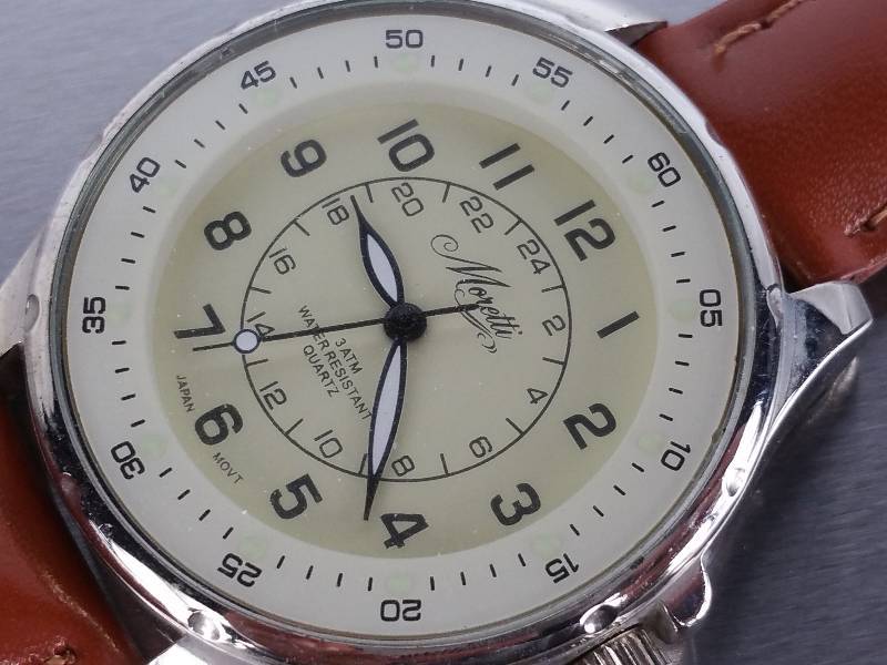 lot 99 image: Mens Moretti Watch