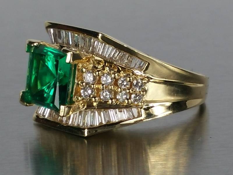 lot 4 image: 5ct Emerald and Natural Diamond Ring - $6725 Retail
