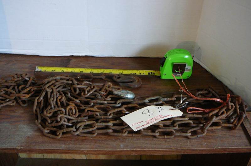 lot 8 image: Log Chain 20