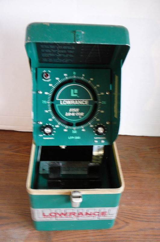 lot 27 image: Green box fish lo-k-tor (Lowrance) no transducer