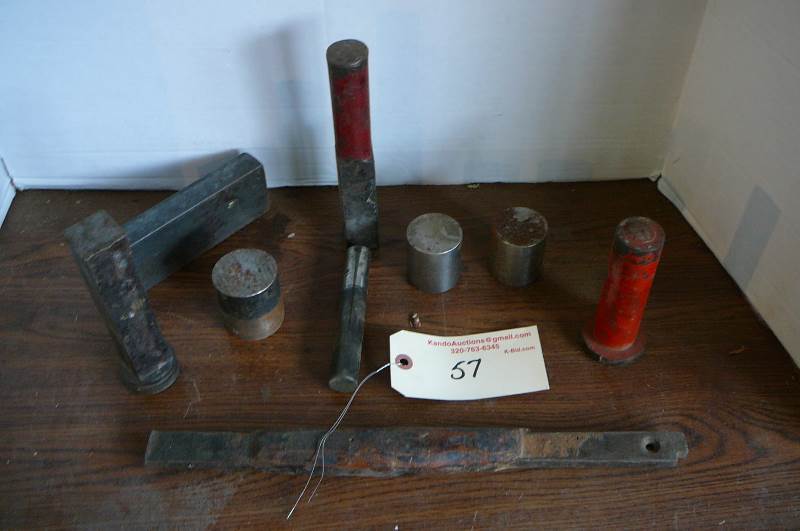 lot 57 image: Metal irons, Bar, Tools