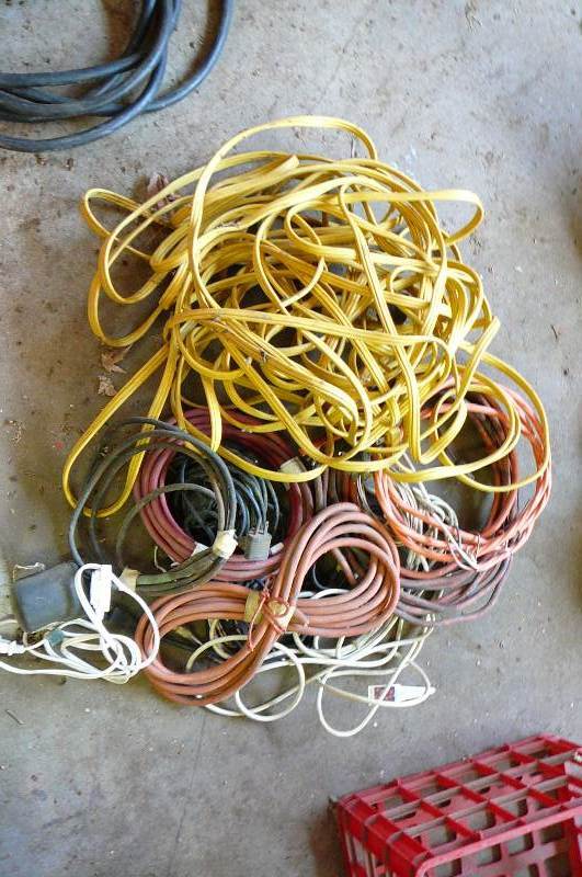 lot 60 image: Lot of Extension cords and wire