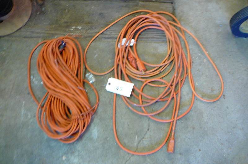 lot 65 image: Orange extension cords 3 count
