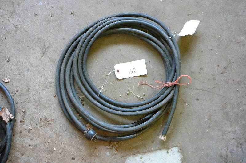 lot 68 image: Extension cord 29, 123 needs plug