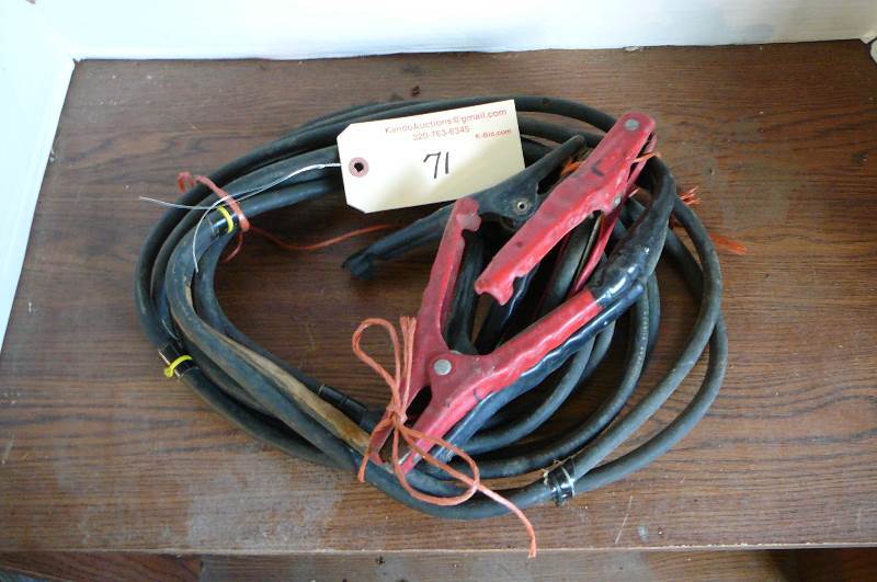 lot 71 image: Jumper cables