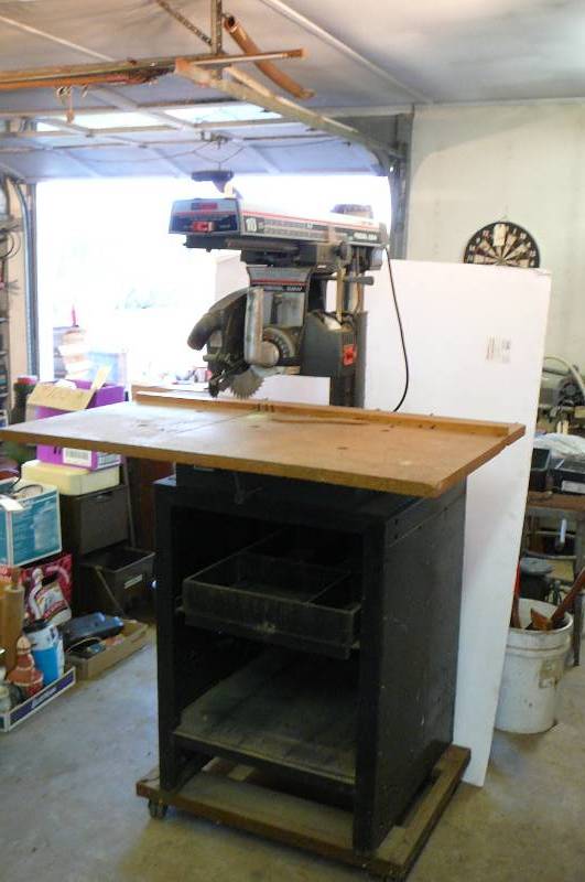 lot 134 image: Wears Craftsman 10 Radial saw Model# 113.19771 with stand WORKS