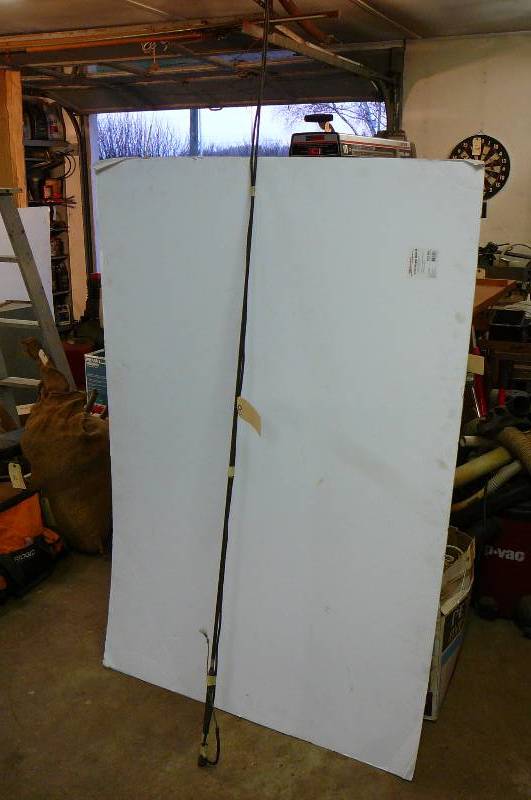 lot 145 image: Bull whip 88 long rod 95.  Whip brand Wonder Whip model #200-223
