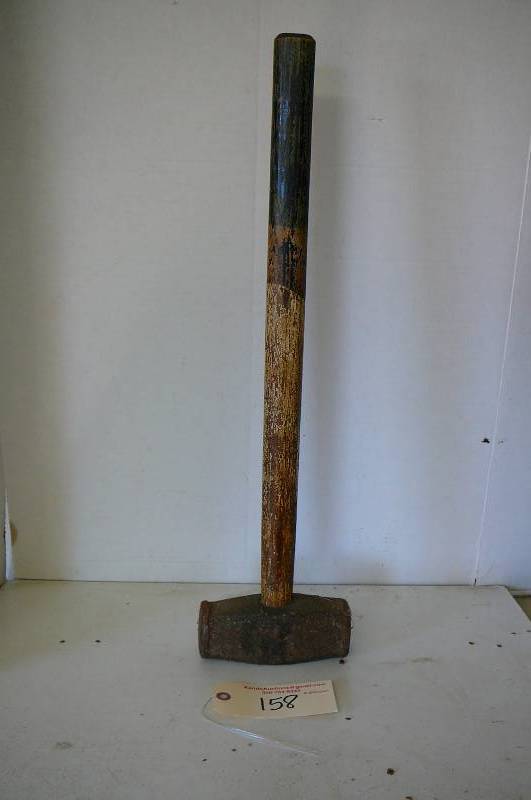 lot 158 image: Sledge Hammer