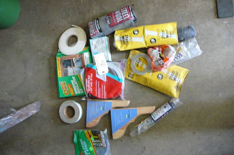 lot 184 image: Miscellaneous Shop Supplies