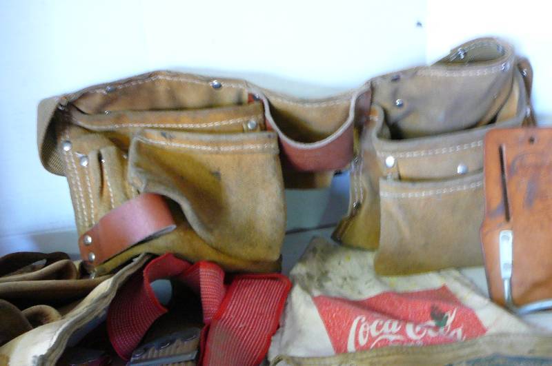 lot 200 image: Carpenter Belts, Vintage Aprons