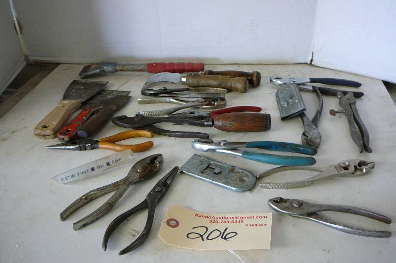 lot 206 image: Hand Tools