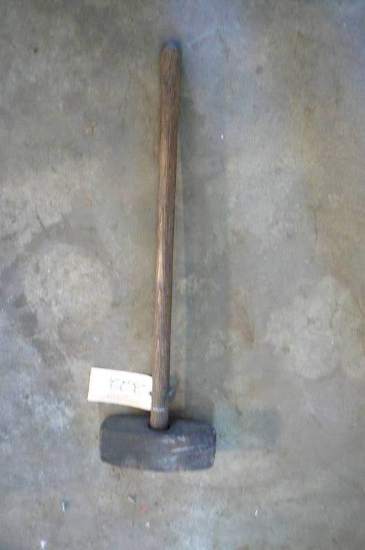 lot 222 image: Maul