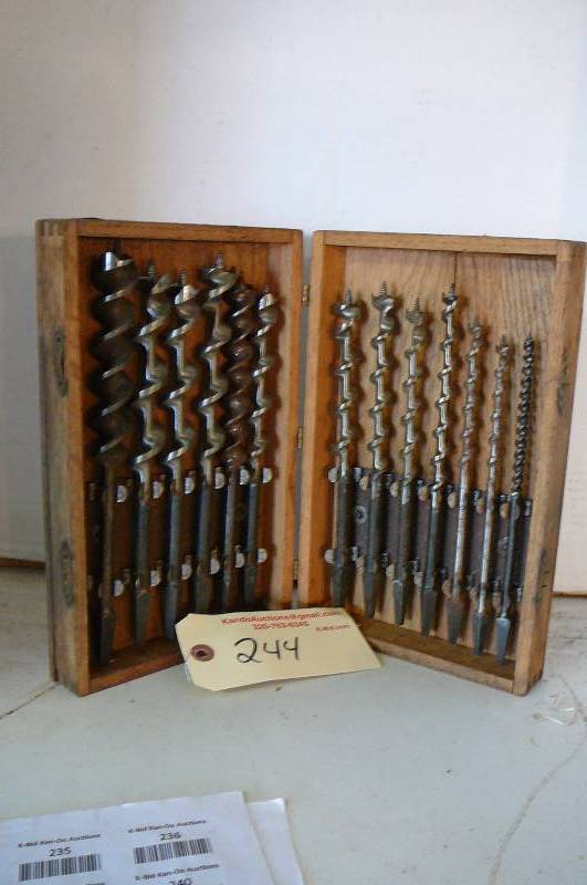 lot 244 image: Auger Bit Set