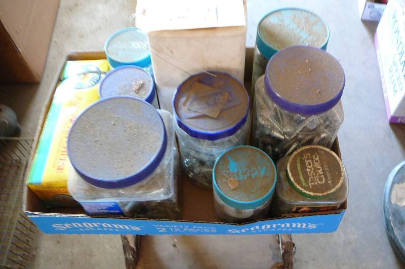 lot 271 image: Screws, Bolts, Nails