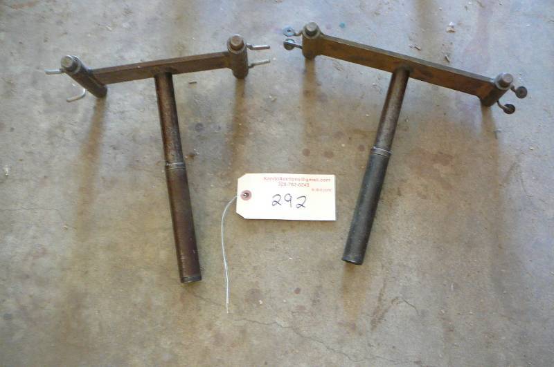lot 292 image: Brackets