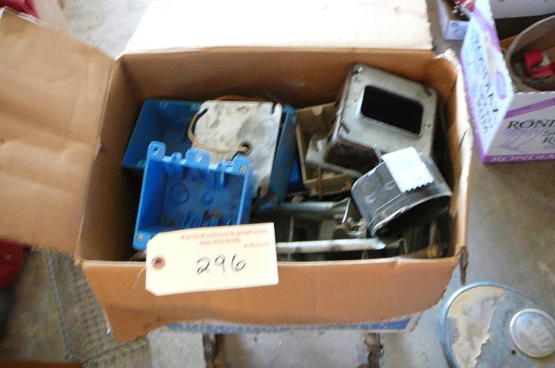 lot 296 image: Electrical Items