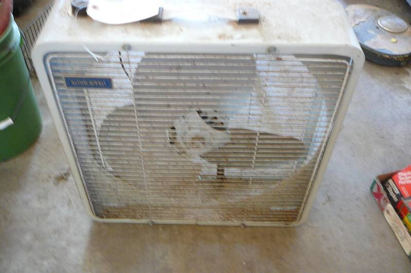 lot 301 image: Box Fan