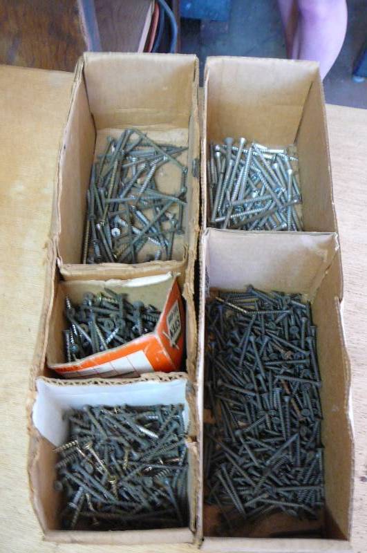 lot 308 image: Deck Screws