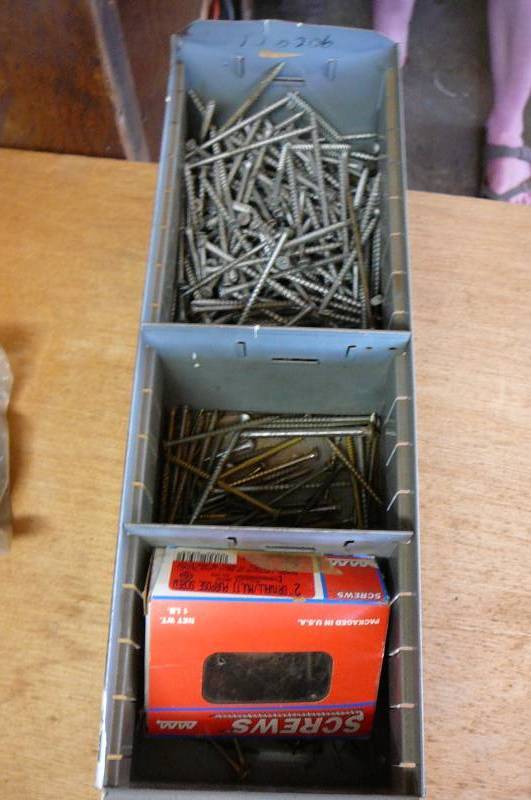 lot 315 image: Deck  Screws