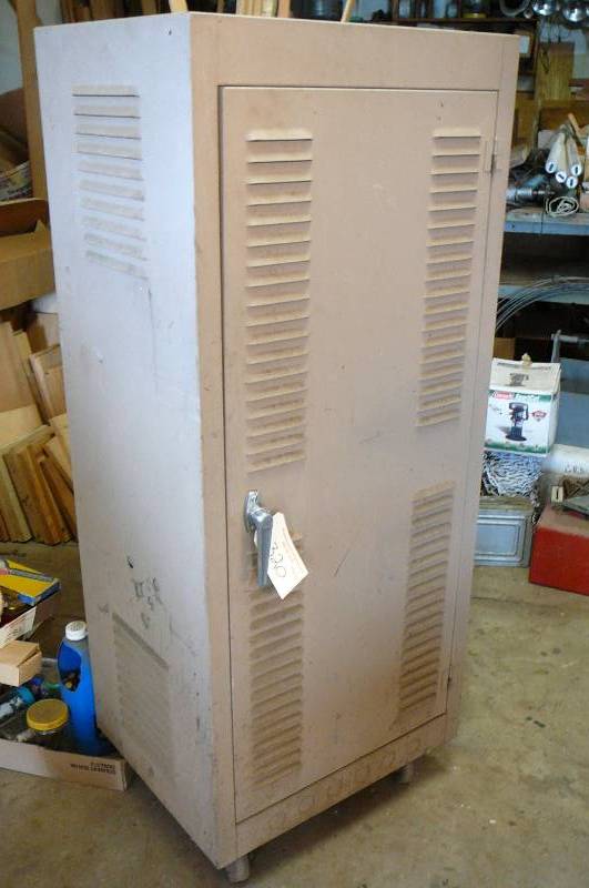 lot 320 image: Metal Cabinet On Casters