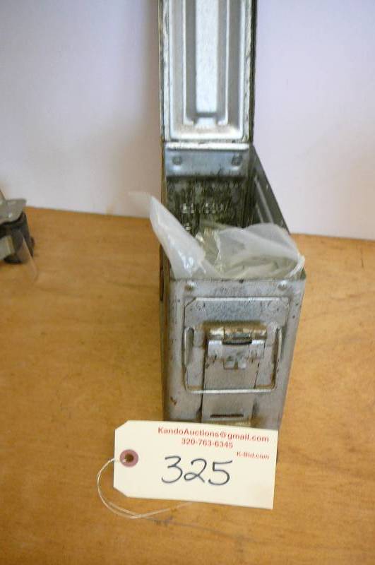 lot 325 image: Hardware