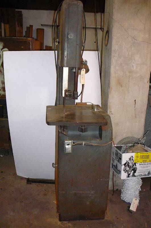 lot 330 image: Bandsaw