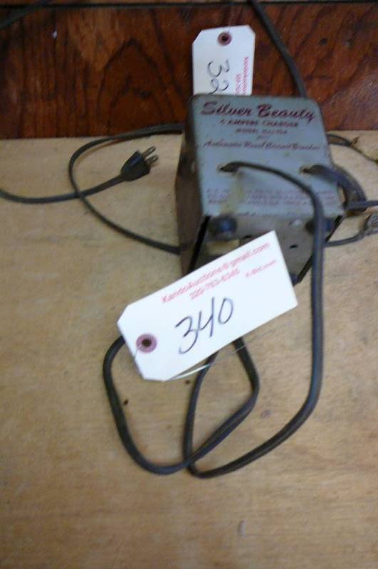lot 340 image: Charger