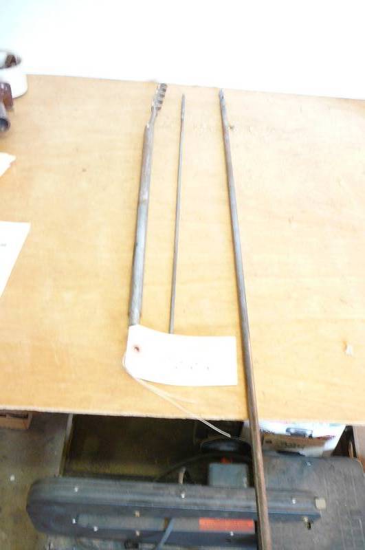 lot 355 image: Long Drill Bits